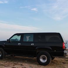 GMC K2500 suburban 4x4.7pers(SOLGT)