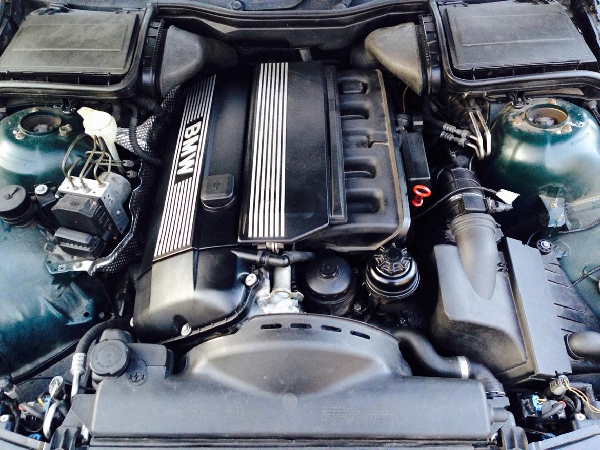 BMW E39 523i billede 3