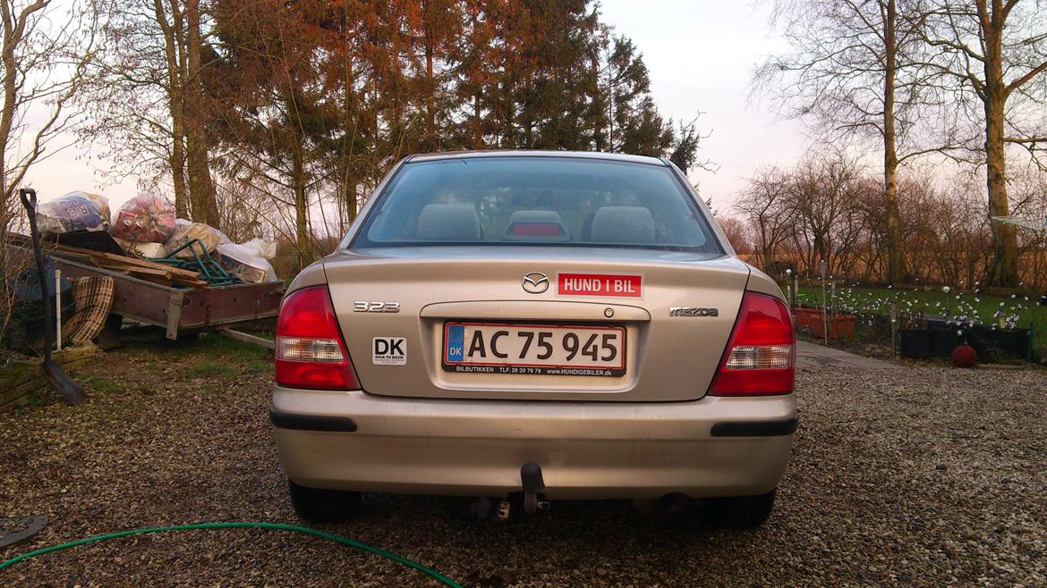 Mazda 323 GLX billede 4