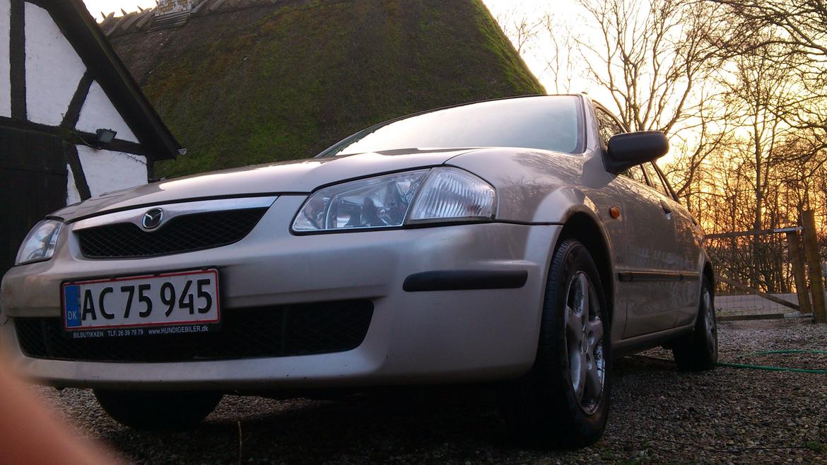 Mazda 323 GLX billede 7