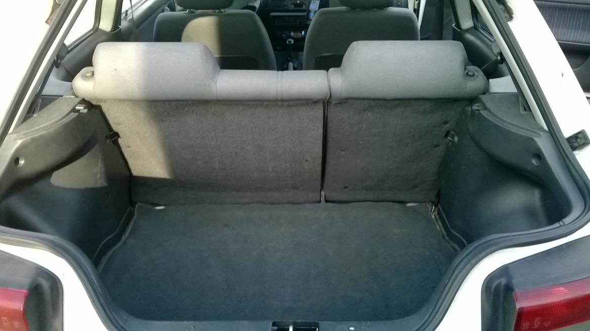 Mazda 323 Hatchback billede 19