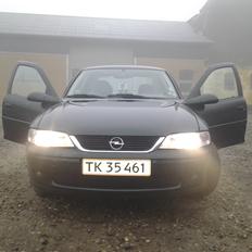 Opel vectra 1,8 16v