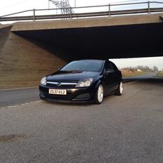 Opel Astra H GTC