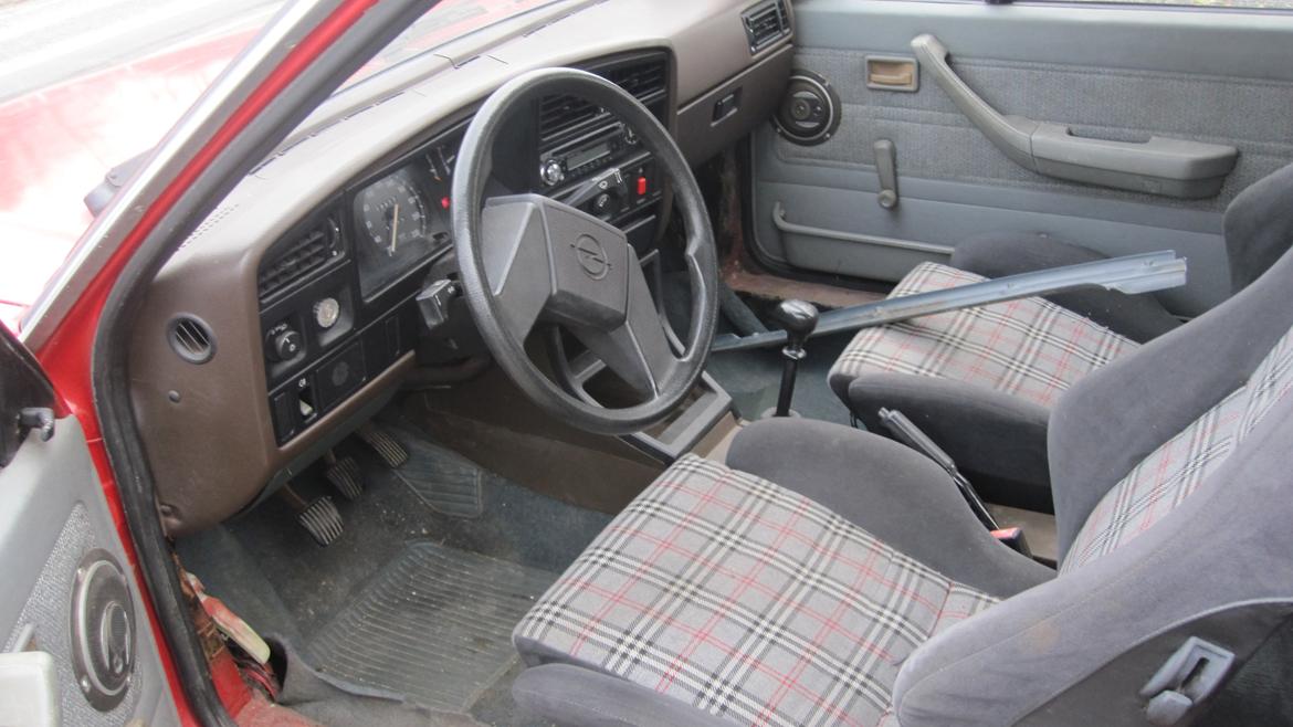 Opel ascona c cab billede 4