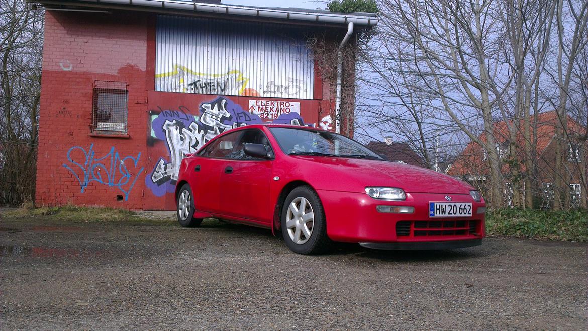 Mazda 323F BA 1,8I GLX billede 5