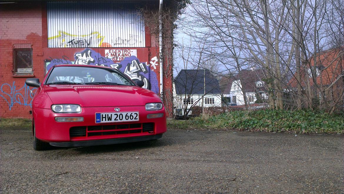 Mazda 323F BA 1,8I GLX billede 6