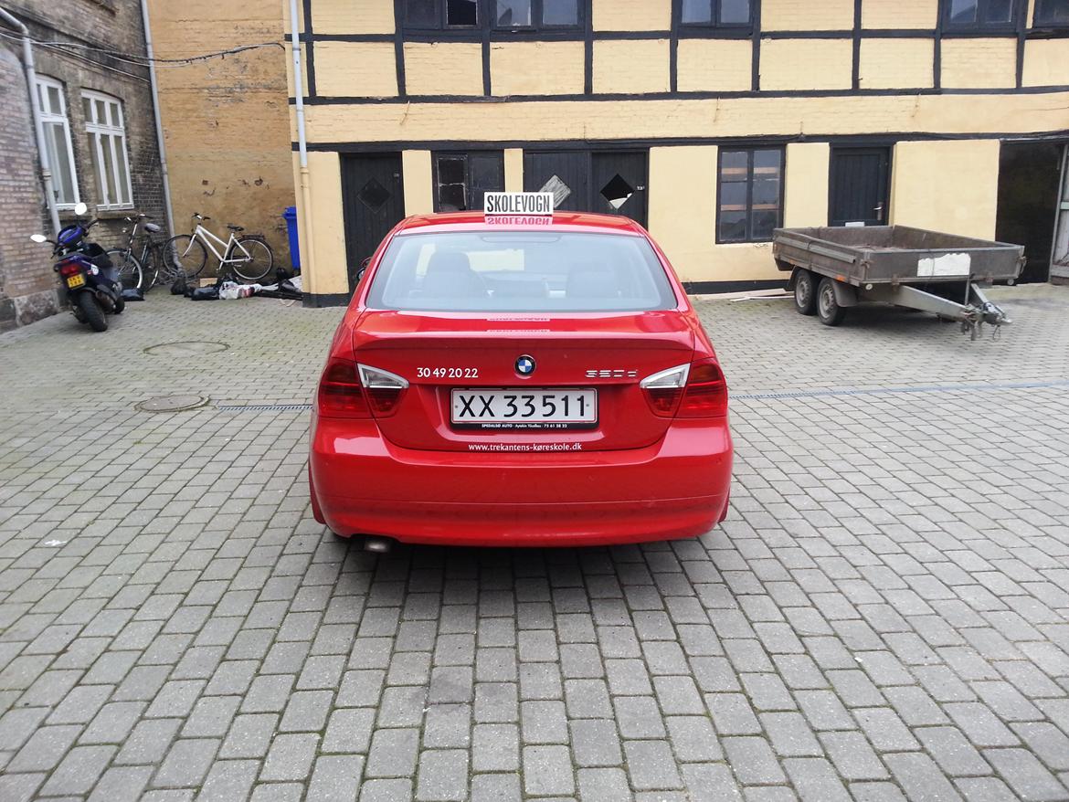 BMW E90 320D billede 6