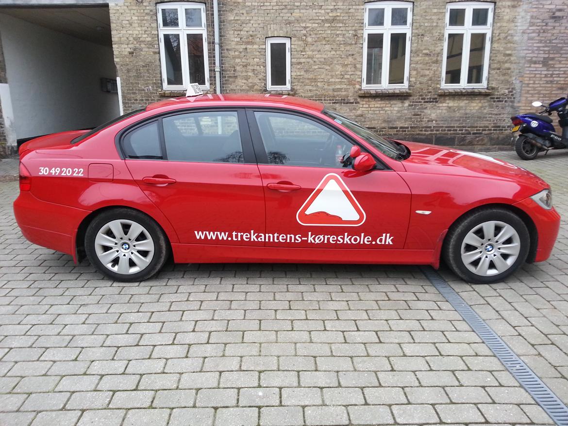 BMW E90 320D billede 16