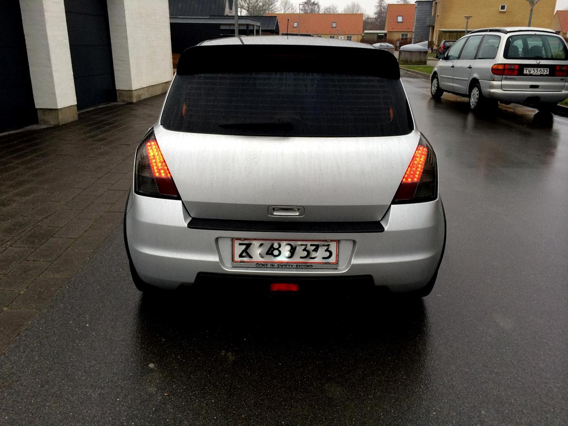 Suzuki Swift GT 1.3 DDIS billede 8