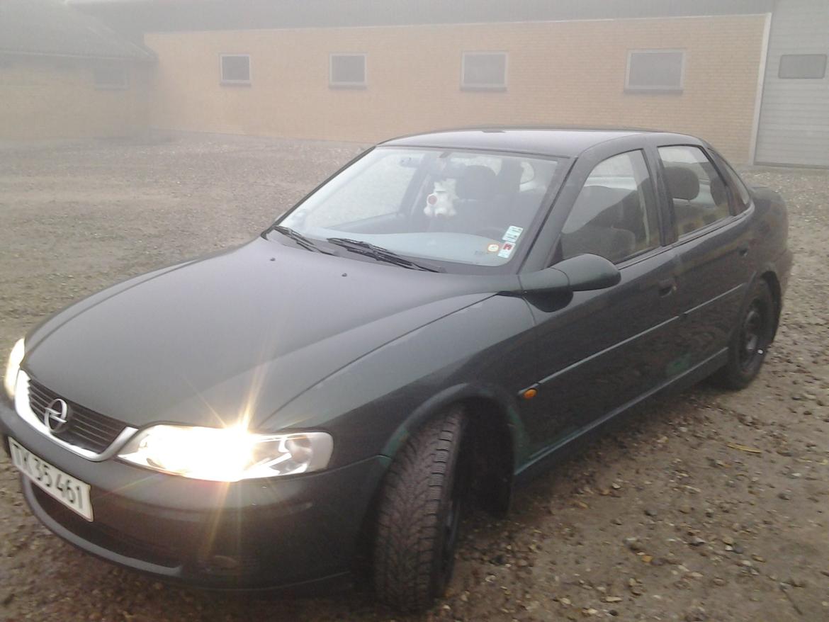 Opel vectra 1,8 16v billede 1