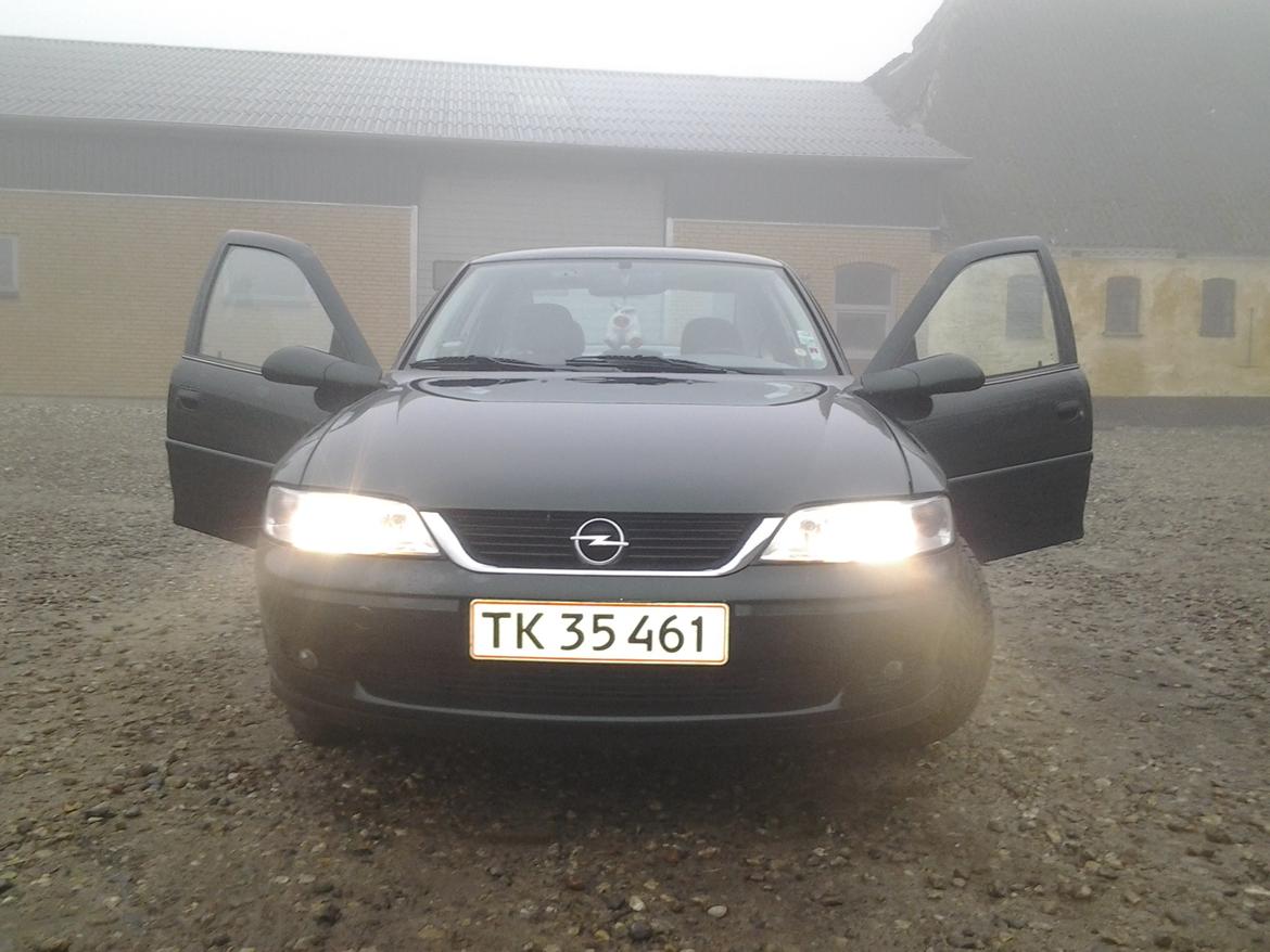 Opel vectra 1,8 16v billede 3