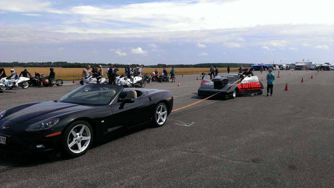 Chevrolet Corvette C6 Convertible - Firebirden er hurtig men skal have hjælp til mange ting :) billede 7