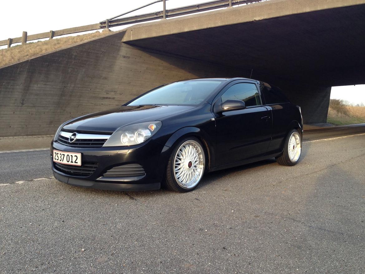 Opel Astra H GTC billede 4