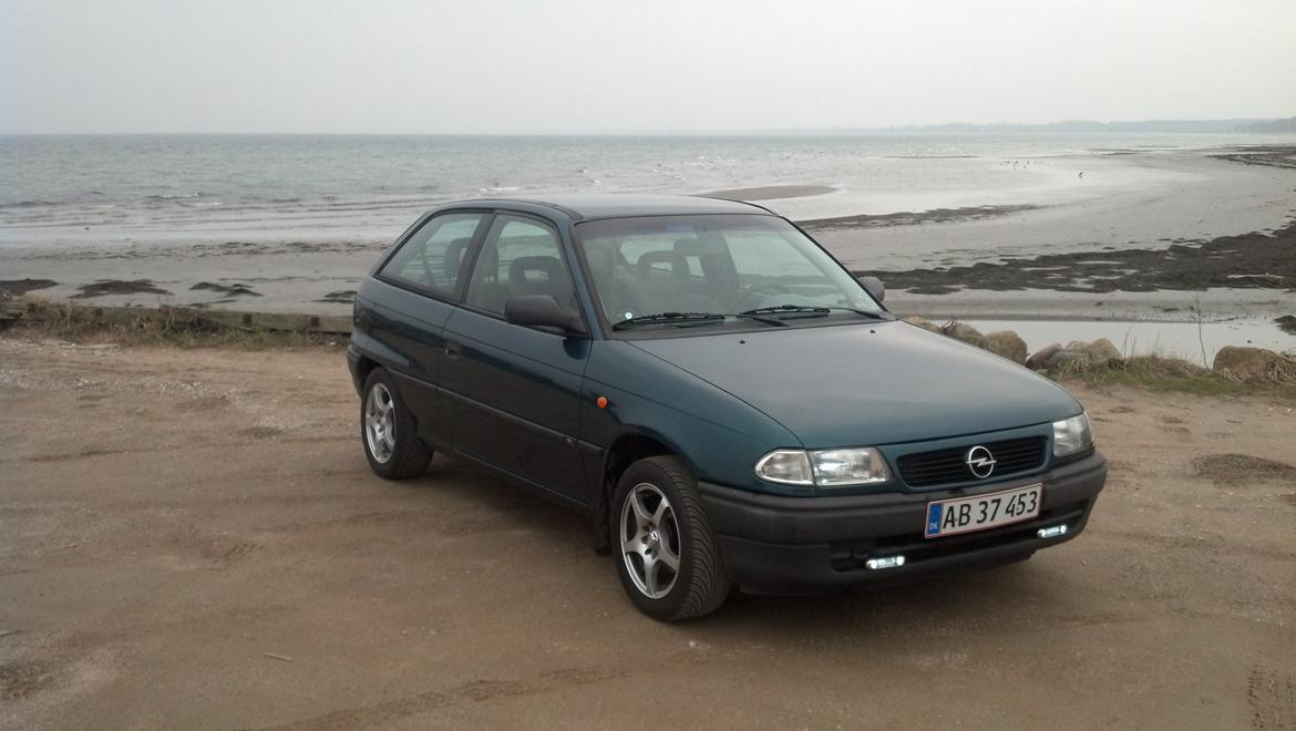 Opel Astra F billede 1