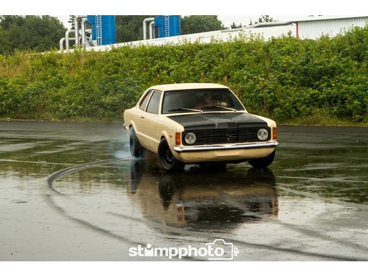 {{currentPhoto.altText}} billede {{currentPhoto.number}}