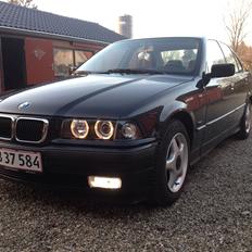 BMW 318i