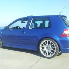 VW Golf 4 R32