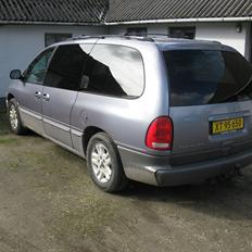 Chrysler town & country