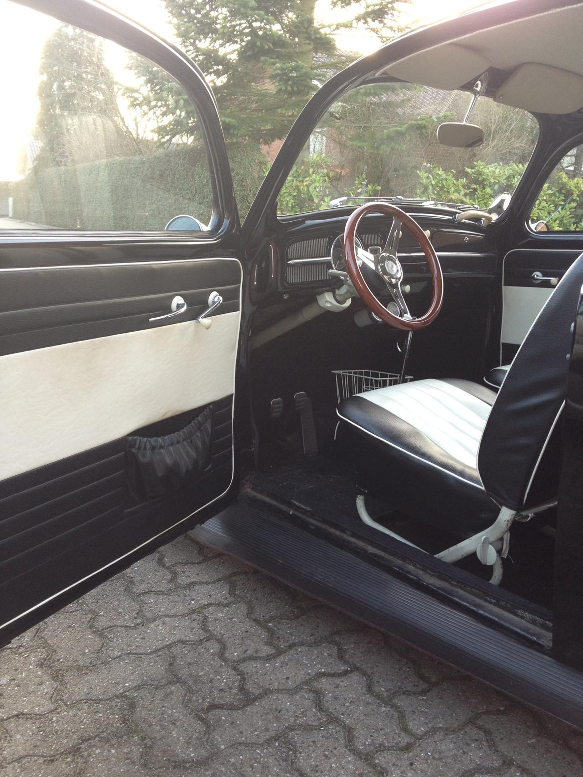 VW 113 deluxe bobbel solgt billede 2