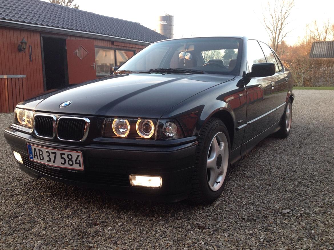 BMW 318i billede 3