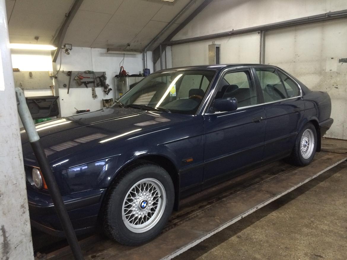 BMW e34 525 m50 dbilas "morfar" solgt billede 7