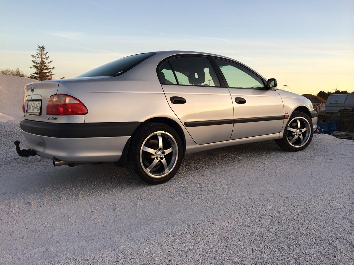 Toyota Avensis T22 billede 10