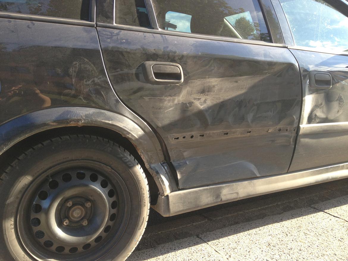 Opel Astra G st.car totalskadet - Totalskadet af Post danmark billede 17