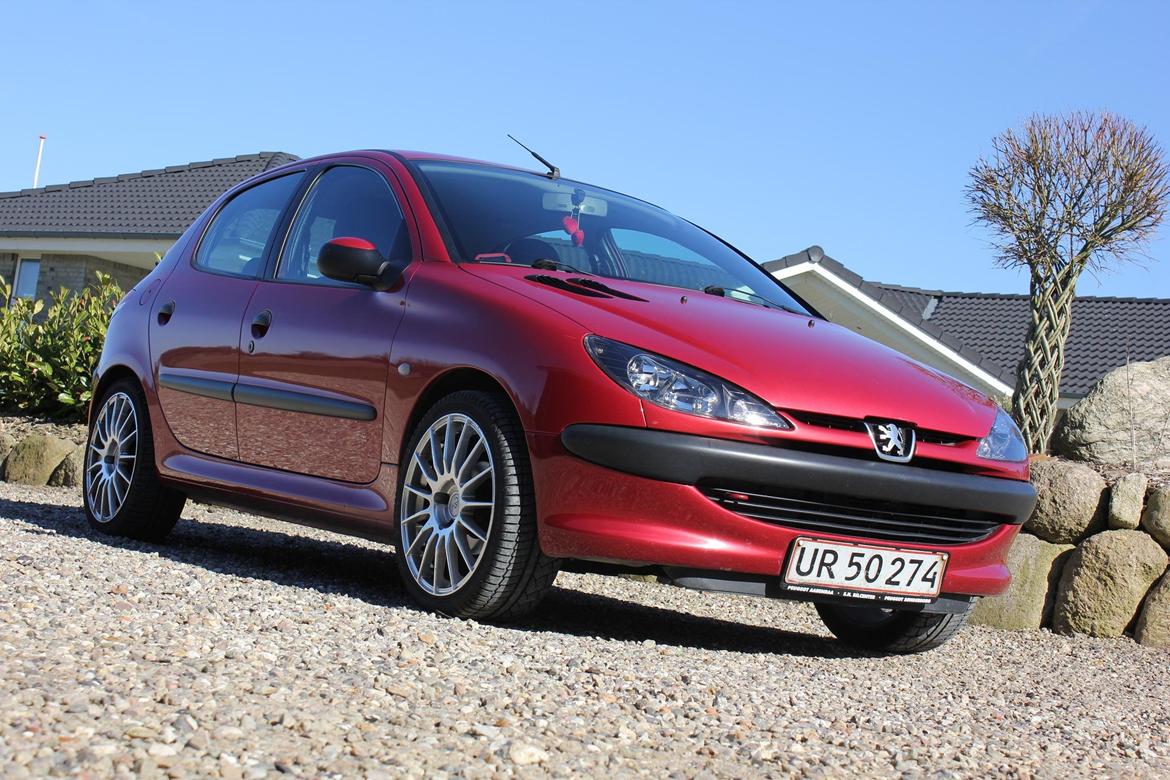 Peugeot 206 1,4 '<3 billede 1