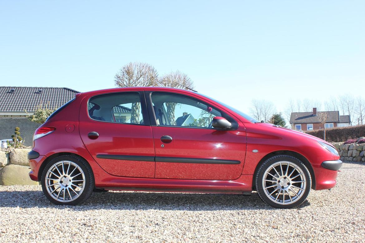 Peugeot 206 1,4 '<3 billede 2