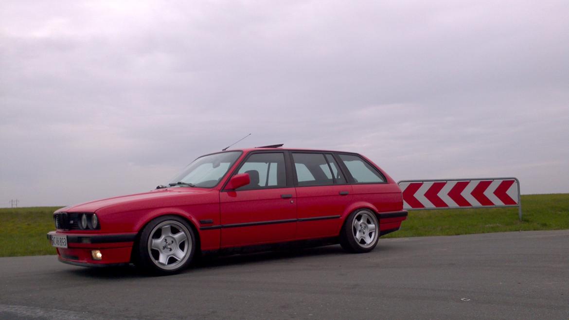 BMW E30 touring 24v billede 2