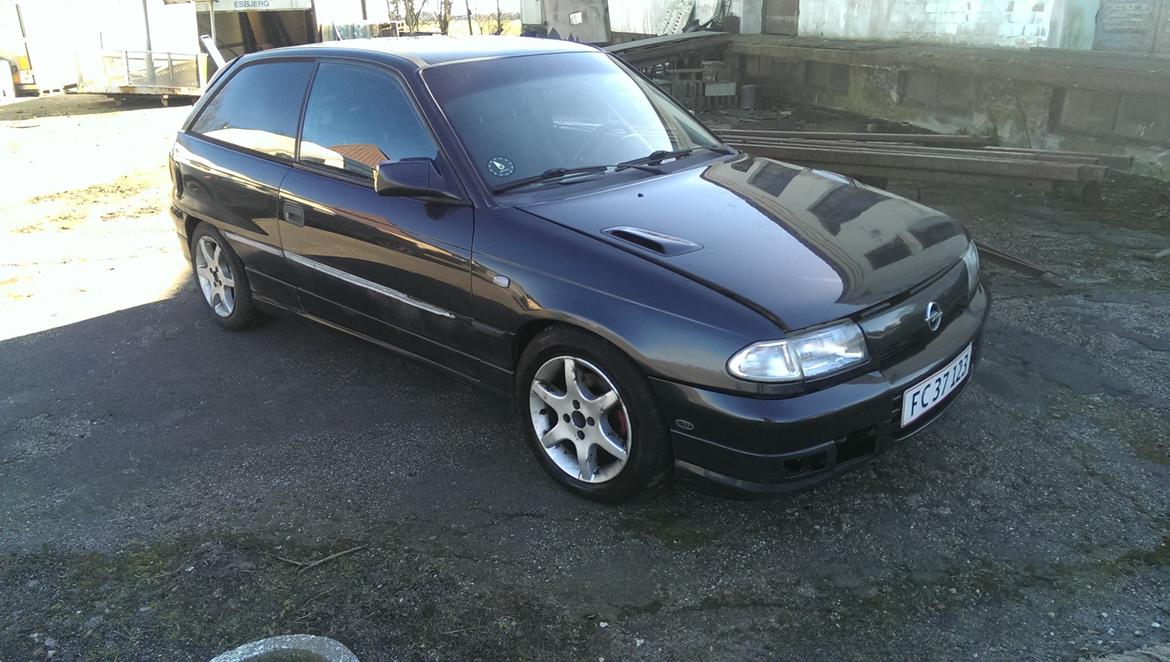 Opel astra gsi 16v billede 1