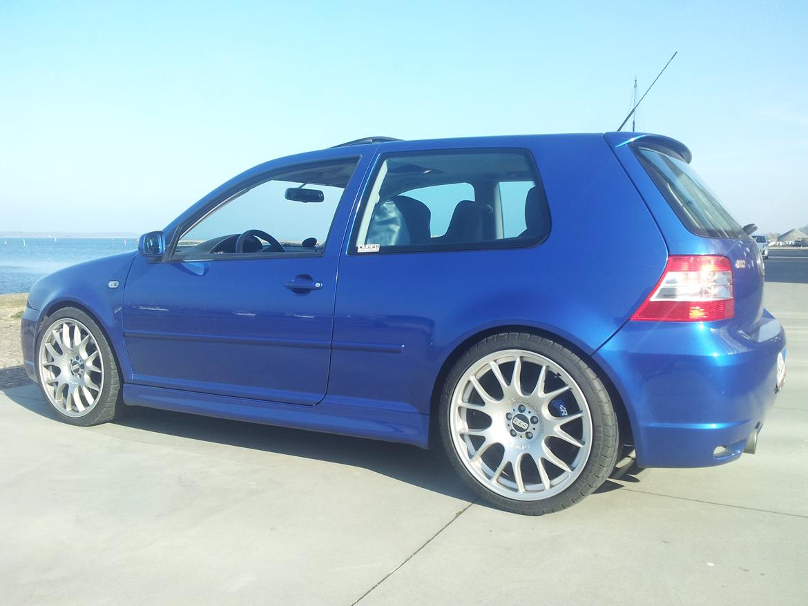 VW Golf 4 R32 billede 1