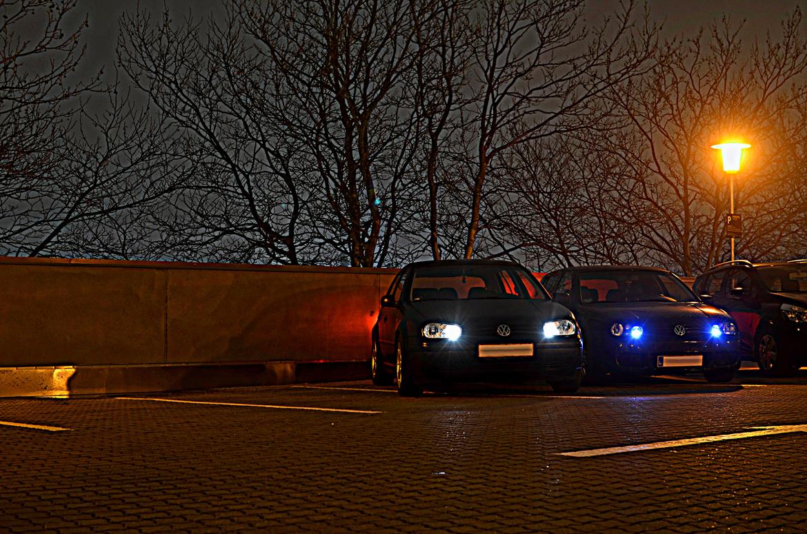 VW Golf IV 1.9 TDI GTI - En af mine venners og min golf :) billede 27