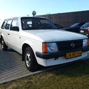 Opel Kadett D Van Vagtvogn. Solgt