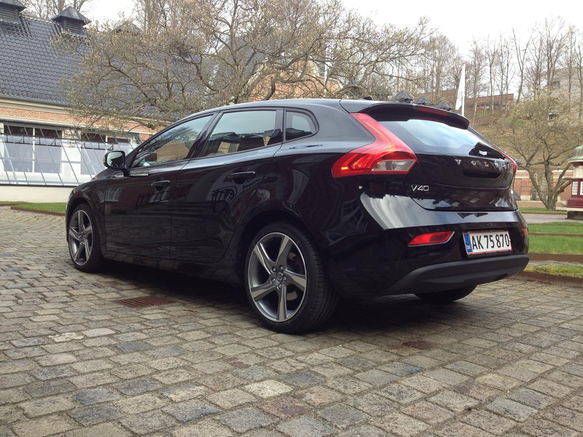 Volvo V40 D2 Kinetic - Flotte linier billede 2