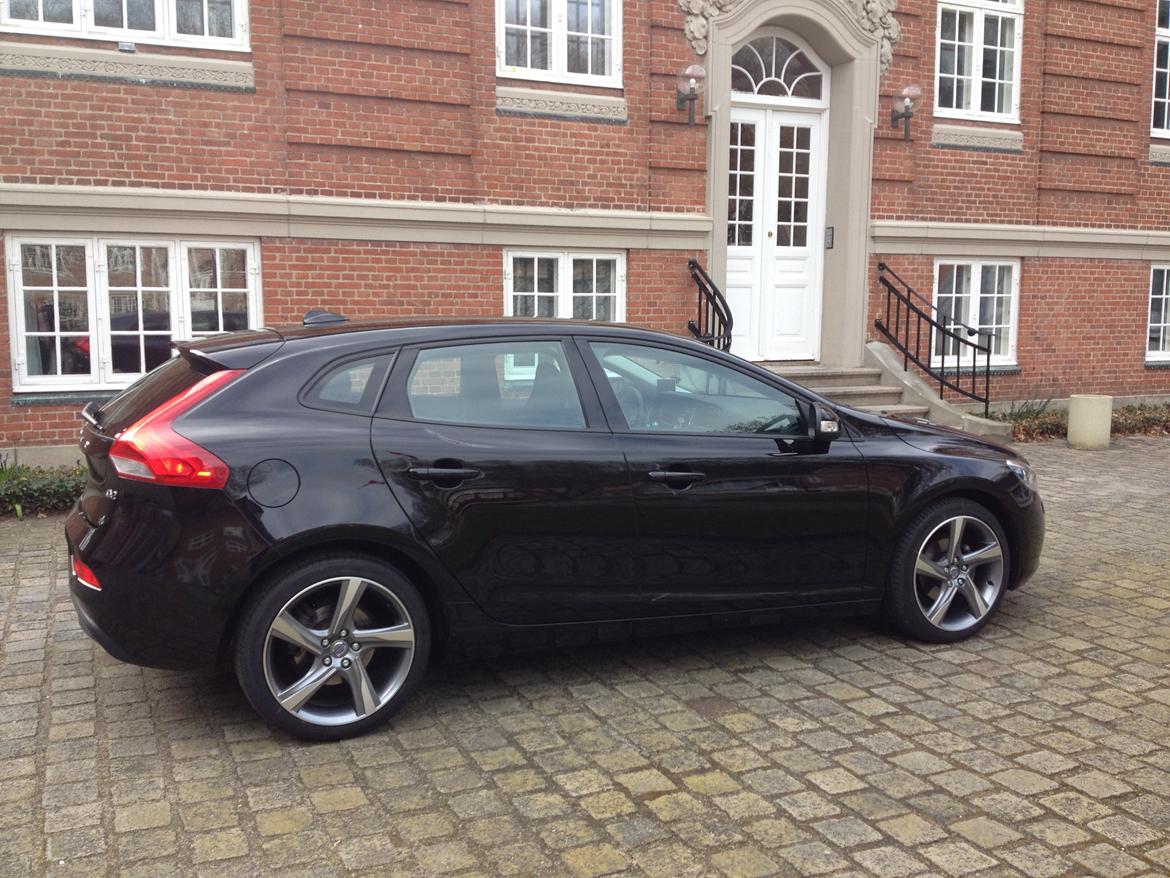 Volvo V40 D2 Kinetic - Flotte linier billede 6