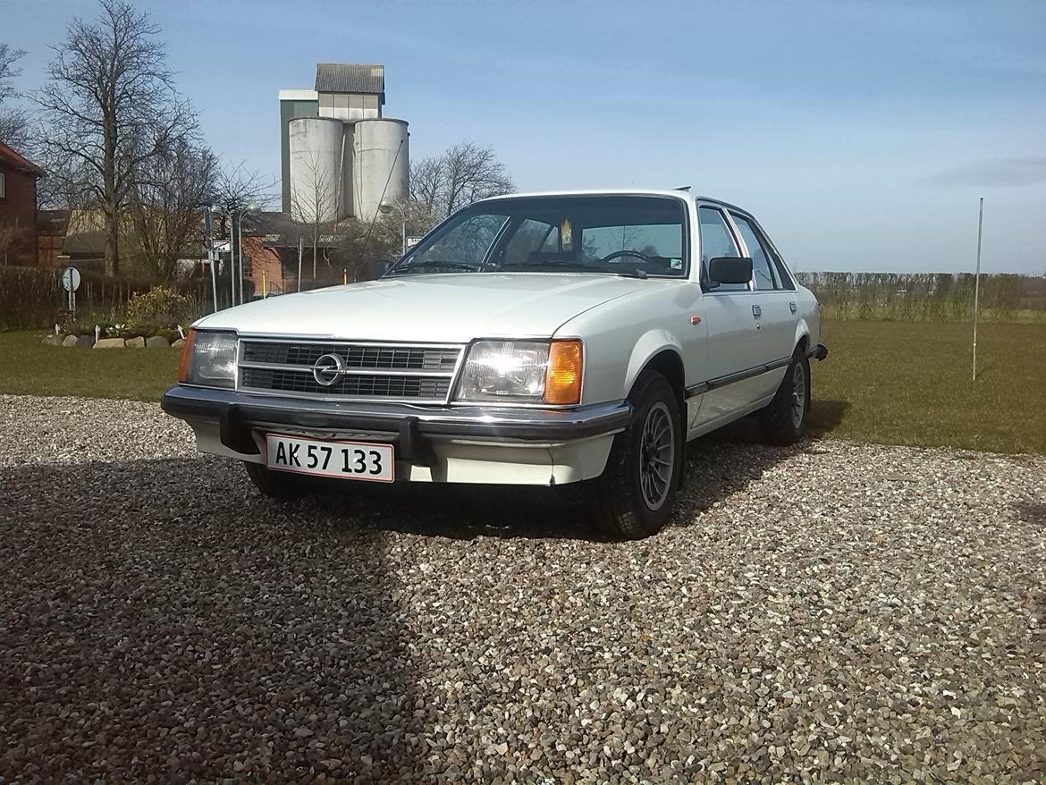 Opel commodore c 2.5s billede 1