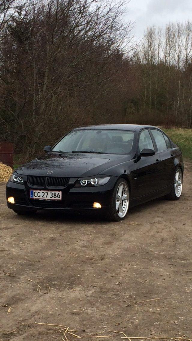 BMW E90 320i billede 14