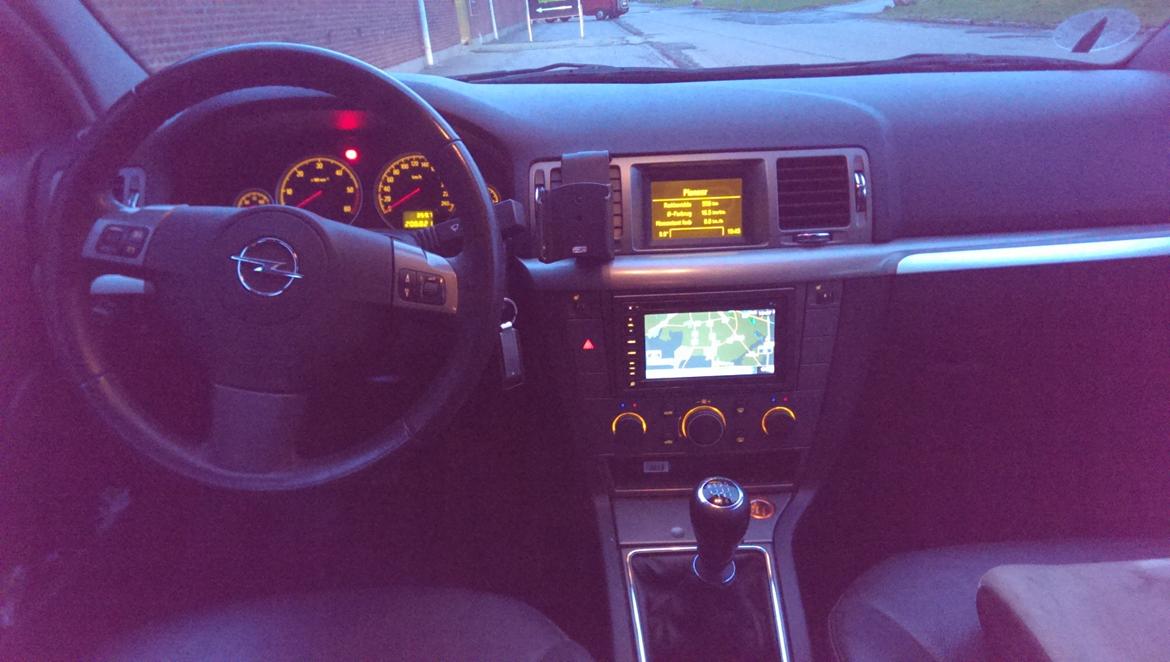 Opel Vectra 1.9 CDTI - solgt billede 10