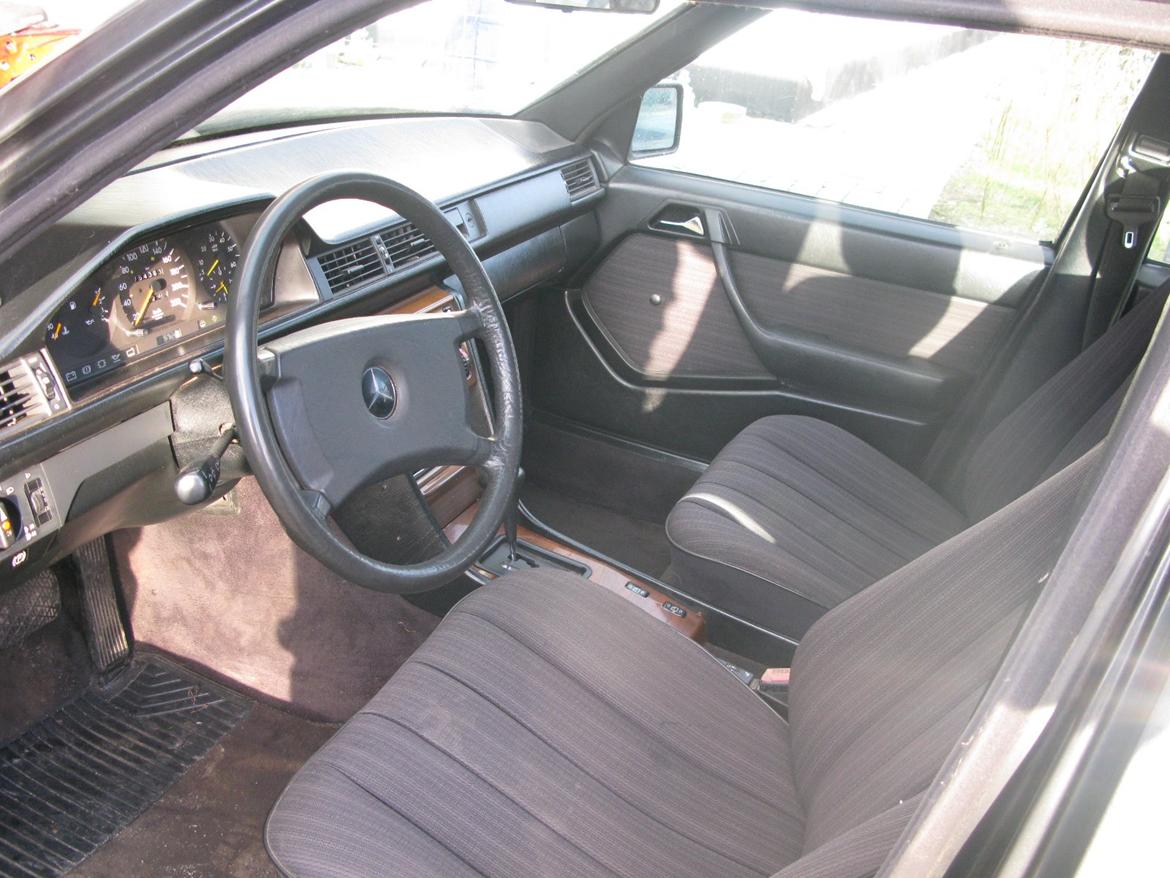 Mercedes Benz w124 billede 9