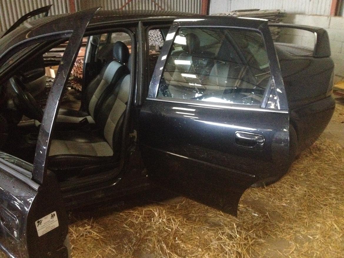 Opel Vectra B 2,0 ((Skrottet)) billede 5