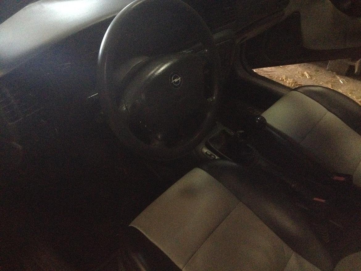 Opel Vectra B 2,0 ((Skrottet)) billede 11