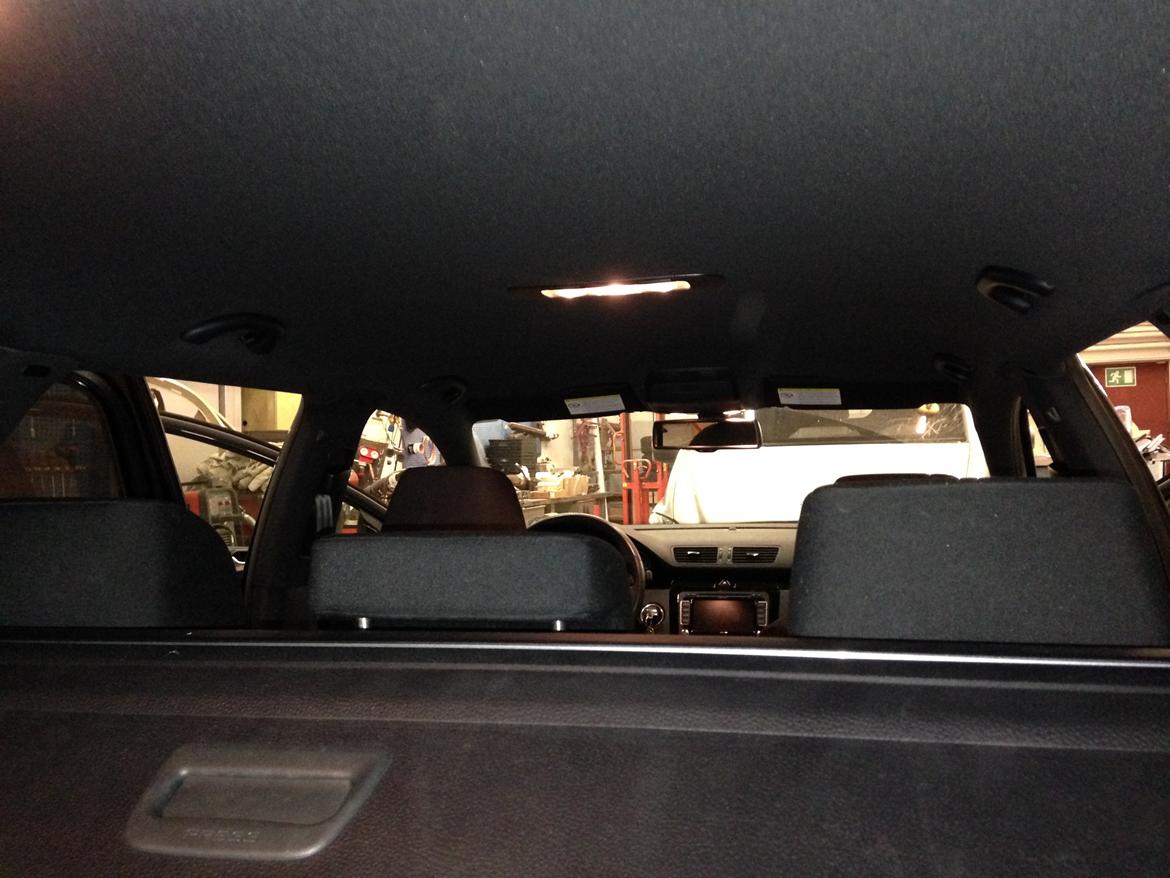 VW Passat 3C B6 R-line - sort himmel færdig monter  billede 19