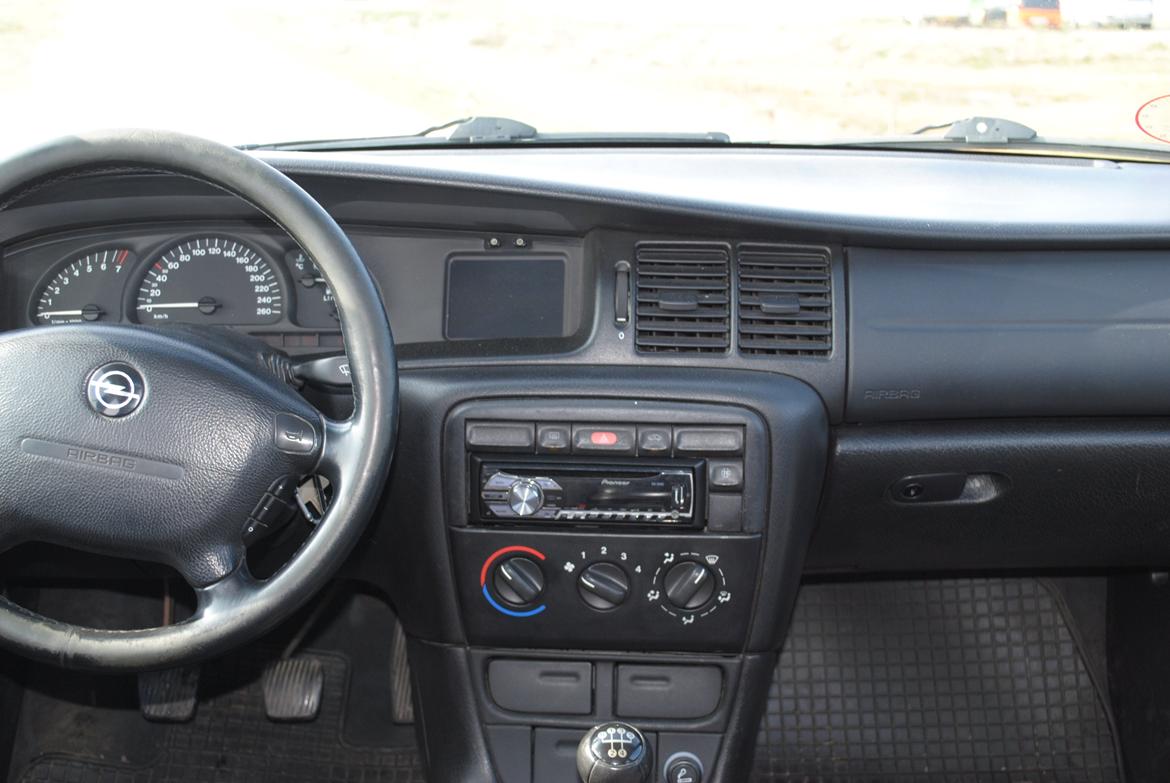 Opel Vectra B 2.0 16v CD billede 14