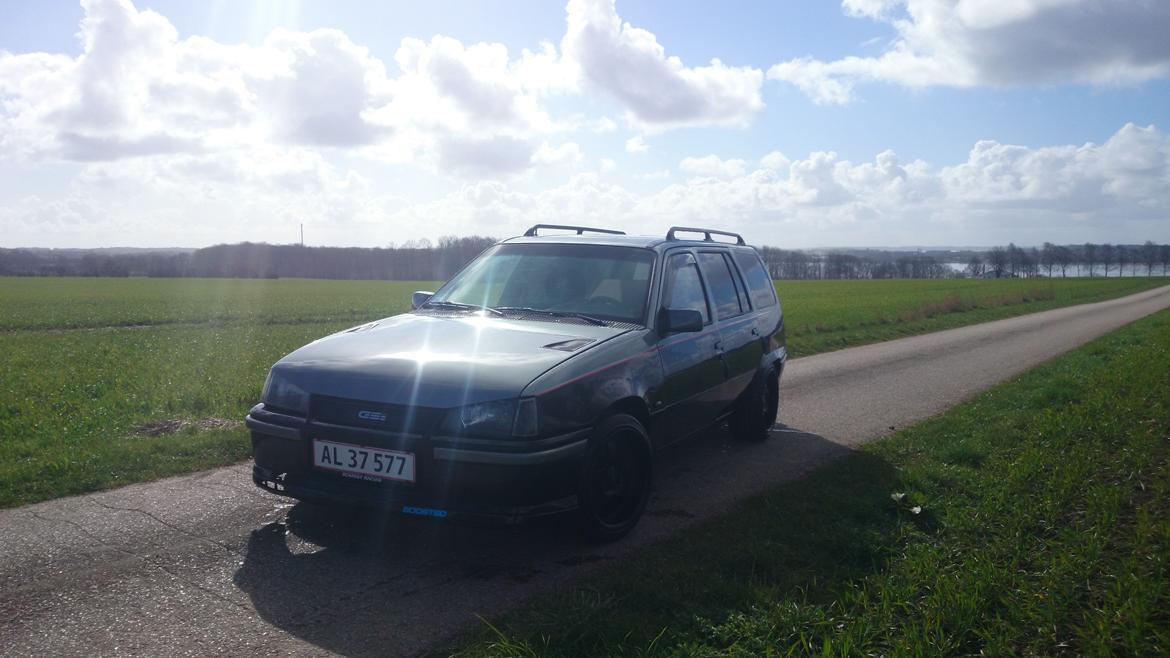 Opel Kadett E 2.0i Caravan billede 1