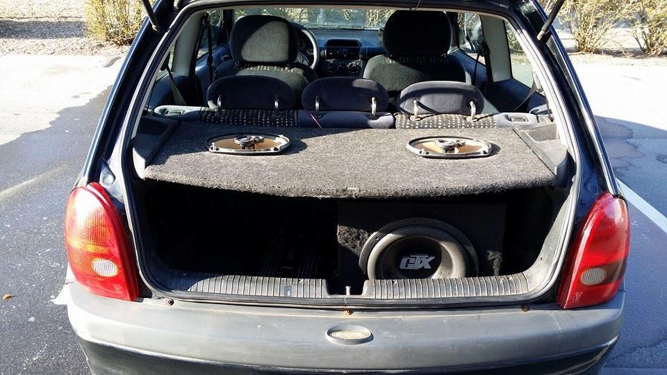 Opel corsa (Totalskadet) billede 11