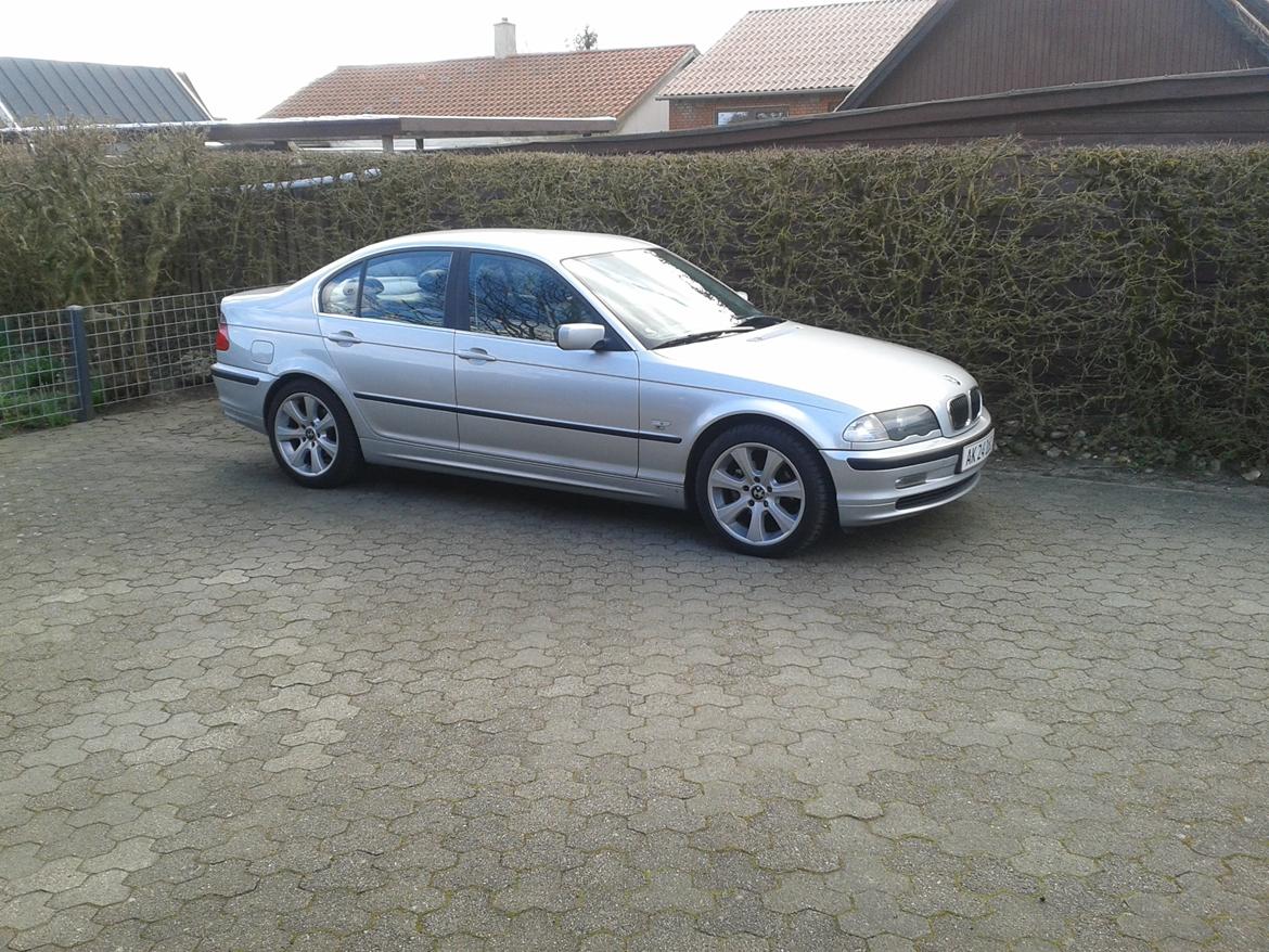 BMW 320i e46 billede 1