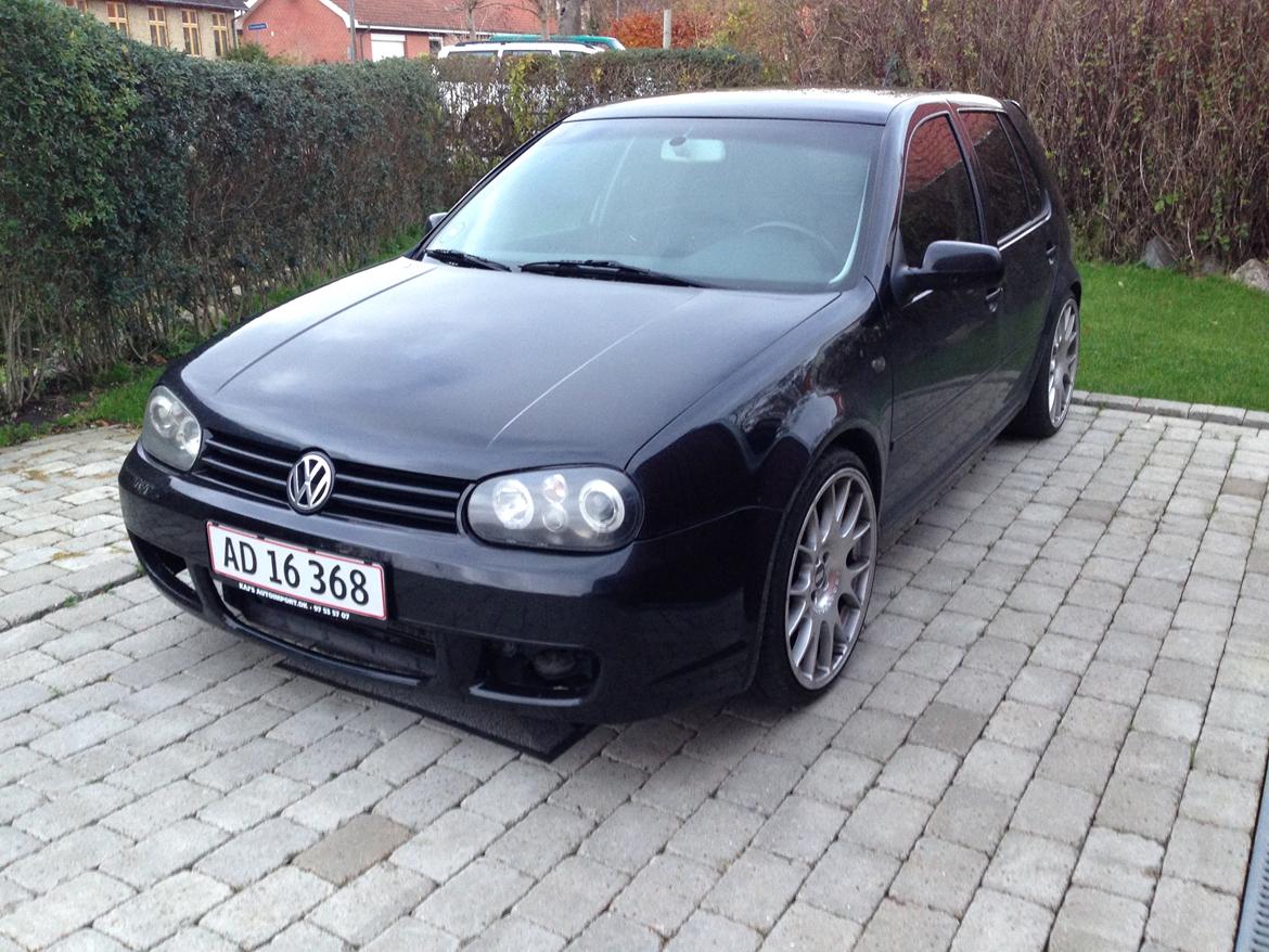 VW Golf IV GTI Exclusive - Bilen lige da jeg fik den - BBS fælgene bliver malet inden de kommer på igen billede 5