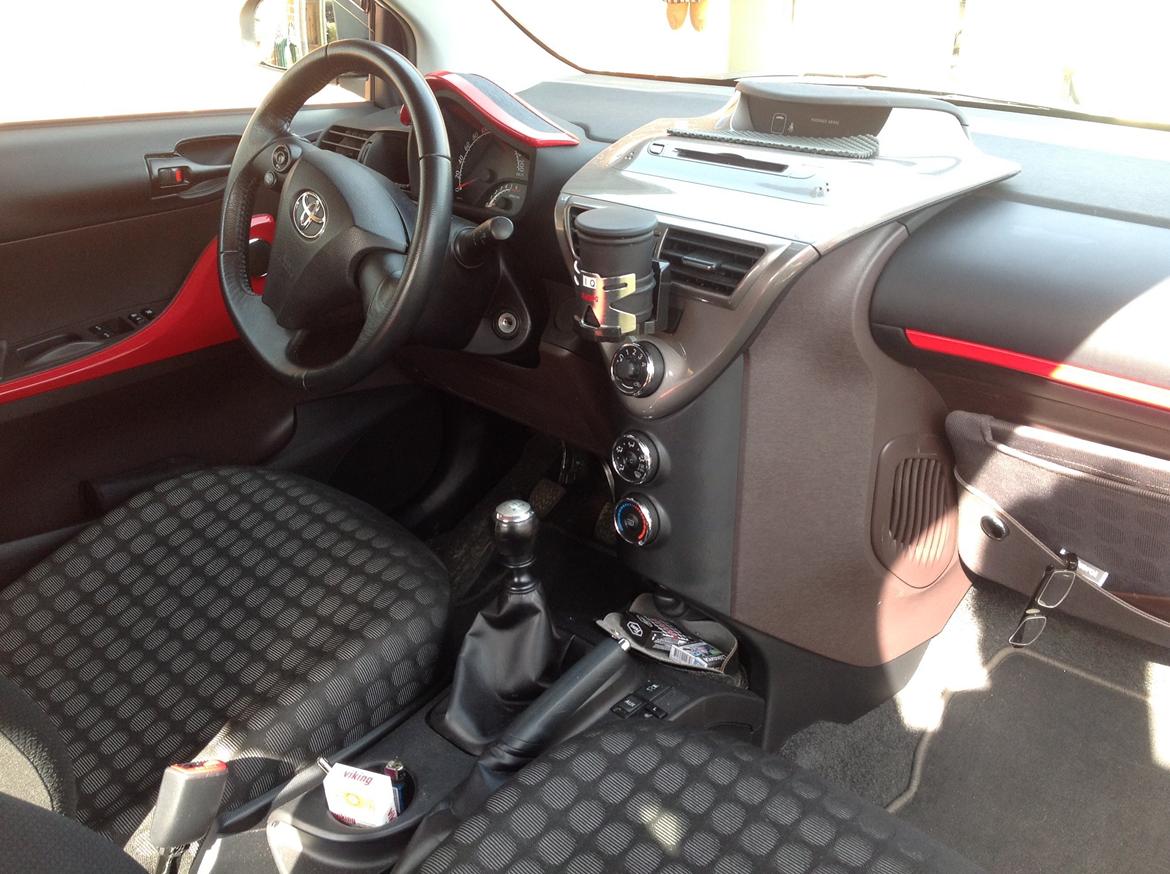 Toyota IQ - 1,4D-4D - Q2. SOLGT - Så blev jeg næsten færdig med folie inddøres. billede 7