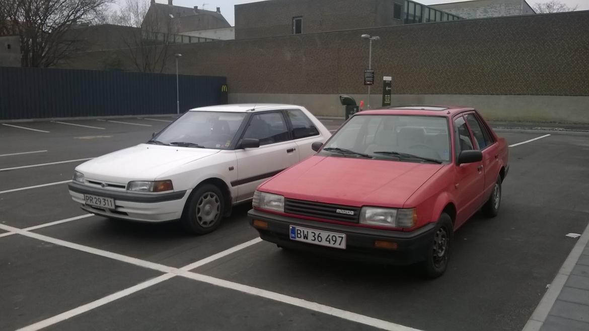 Mazda 323 Hatchback billede 32